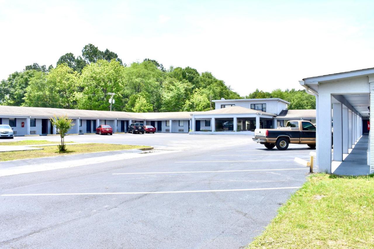 罗德威酒店-斯温斯伯勒 Swainsboro 外观 照片