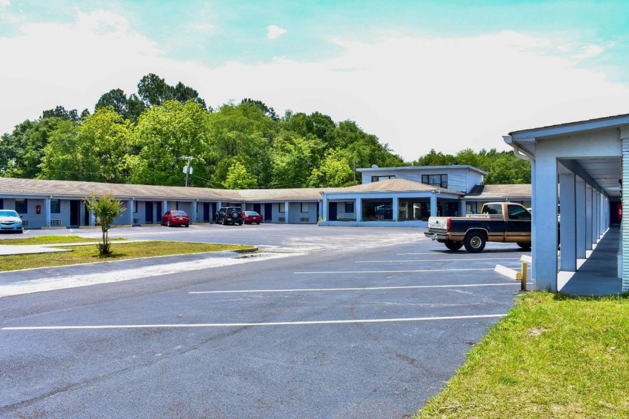 罗德威酒店-斯温斯伯勒 Swainsboro 外观 照片